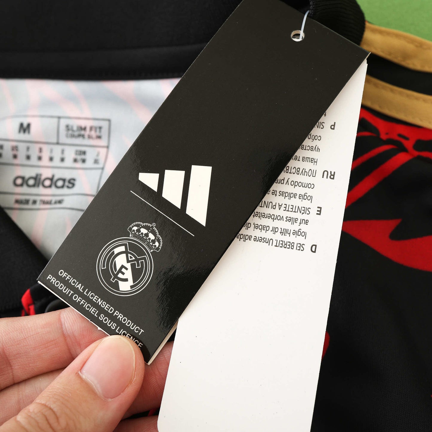 24/25 season Real Madrid CF Concept Dragon Fan- BLACK & RED & GOLD