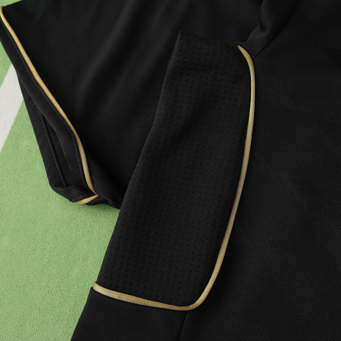 RETRO 12/13 Real Madrid CF away Fan- BLACK & GOLD