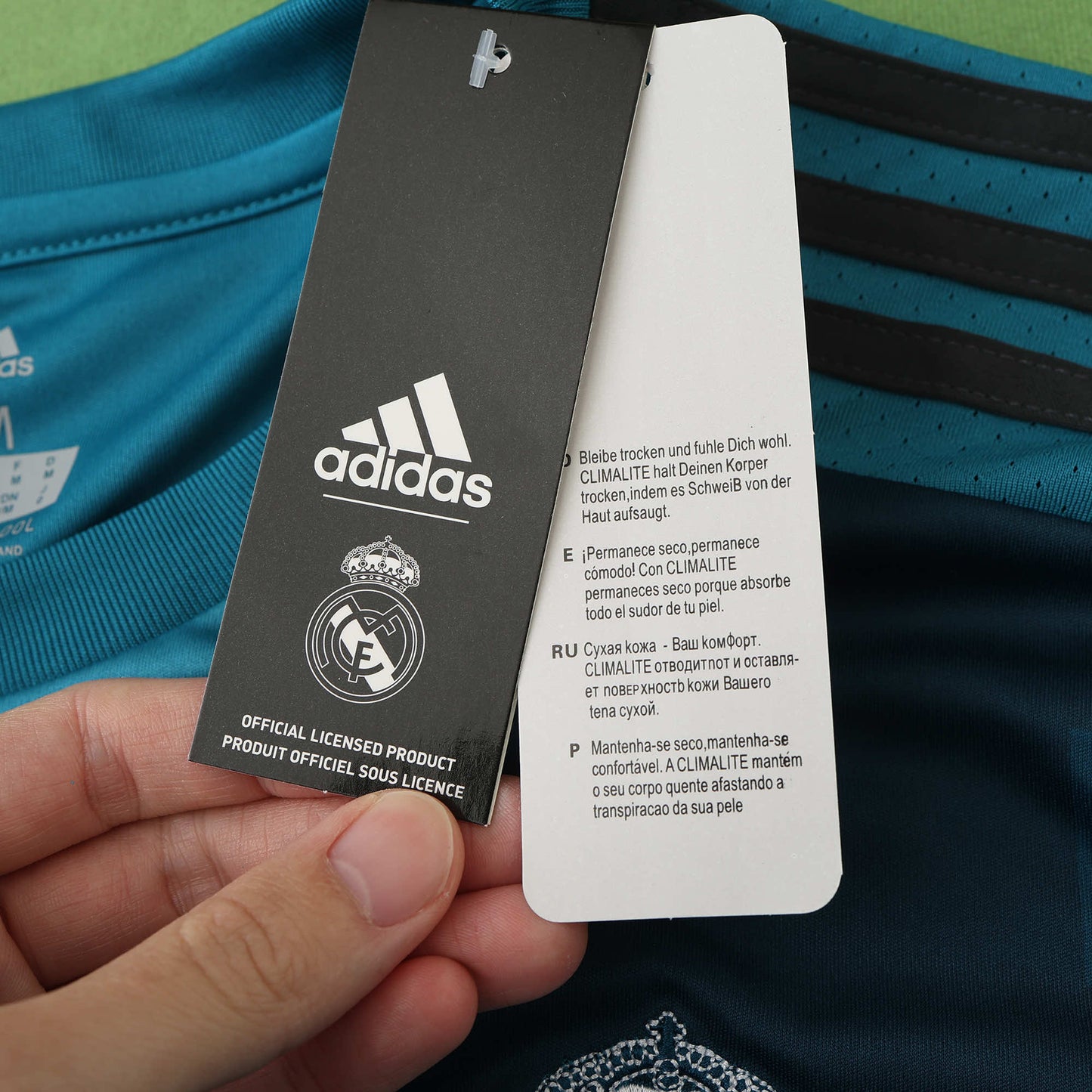 RETRO 17/18 Real Madrid CF third Fan- BLUE