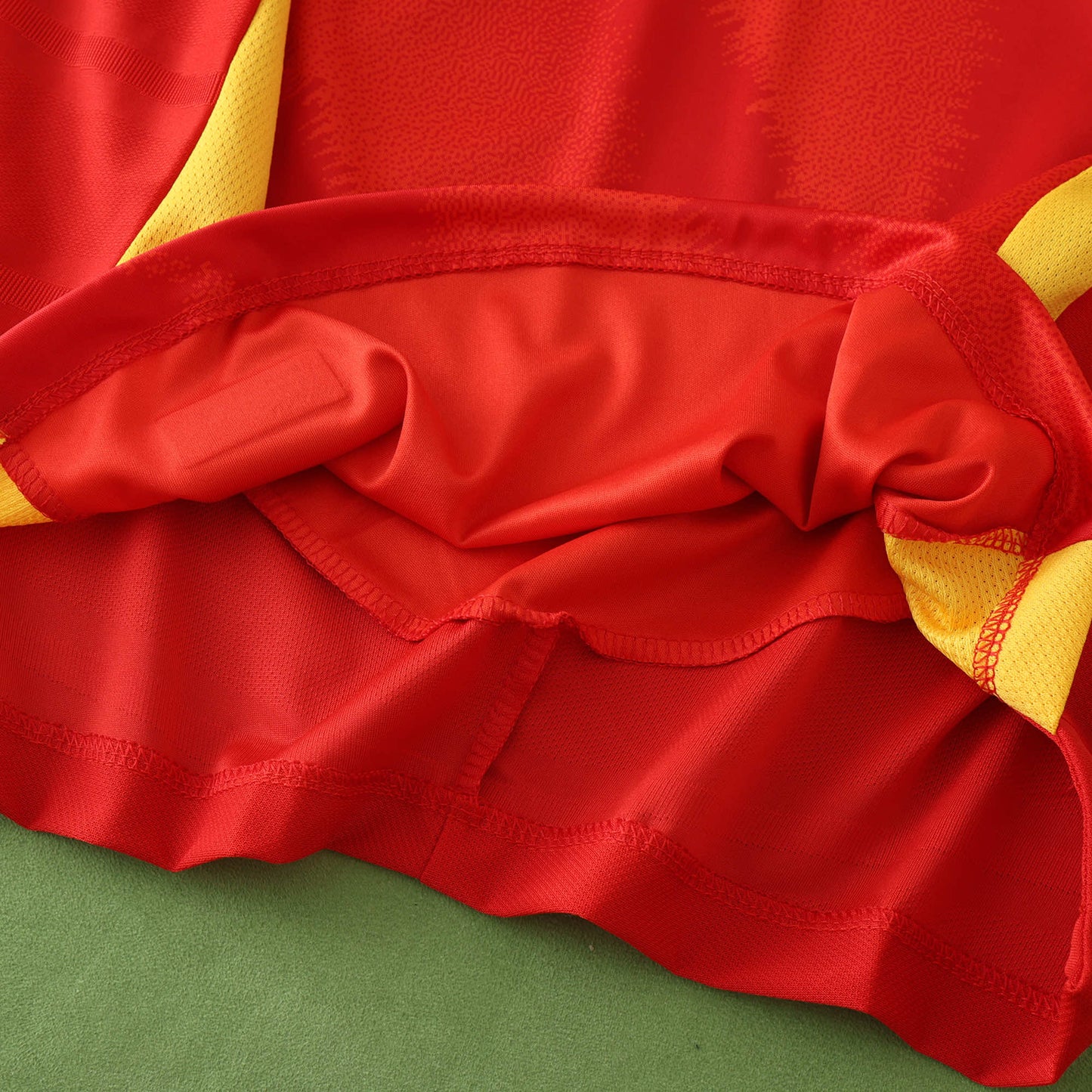 24/25 UEFA Spain PLAYER Home - RED & YELLOW