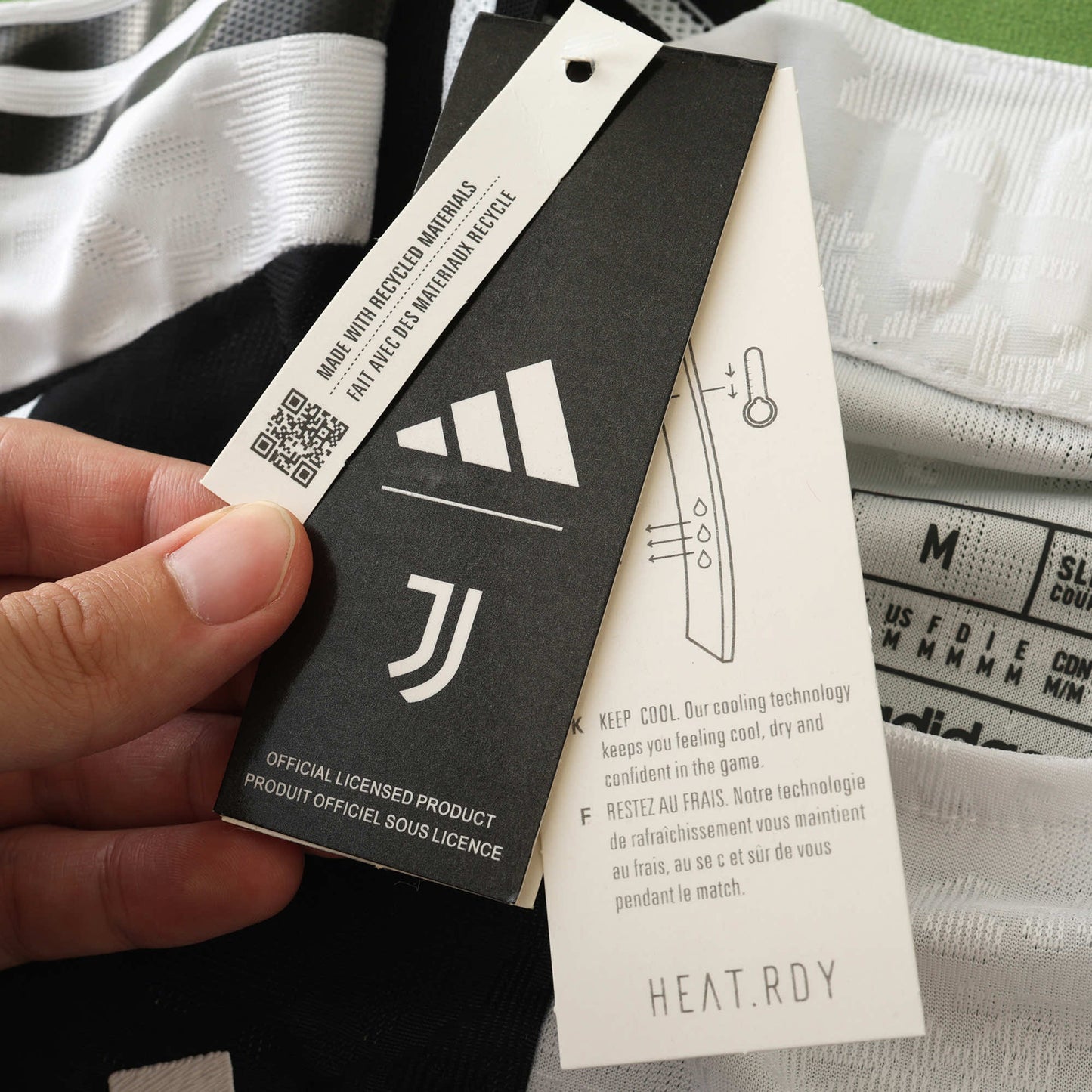 24/25 Juventus Home Player Long Sleeved- WHITE & BLACK