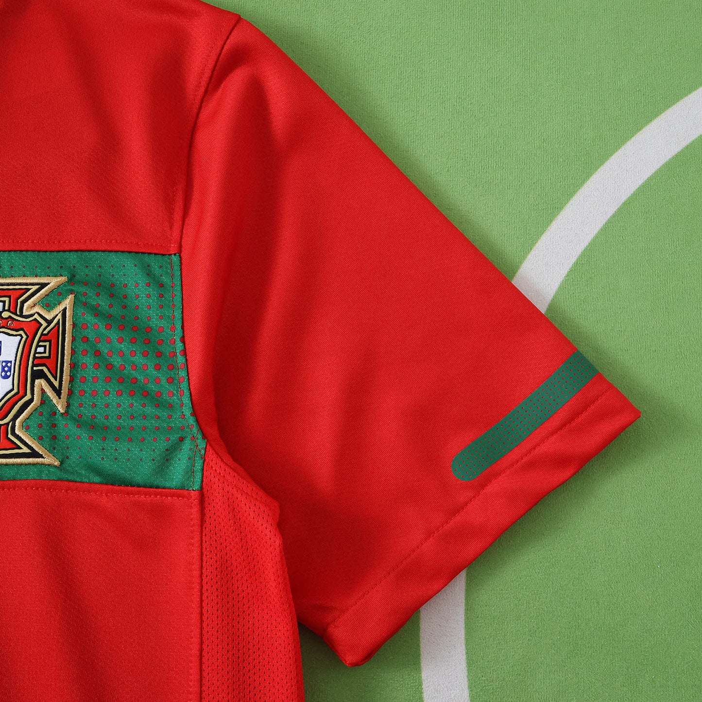 RETRO 2010 Portugal Home TEE - RED