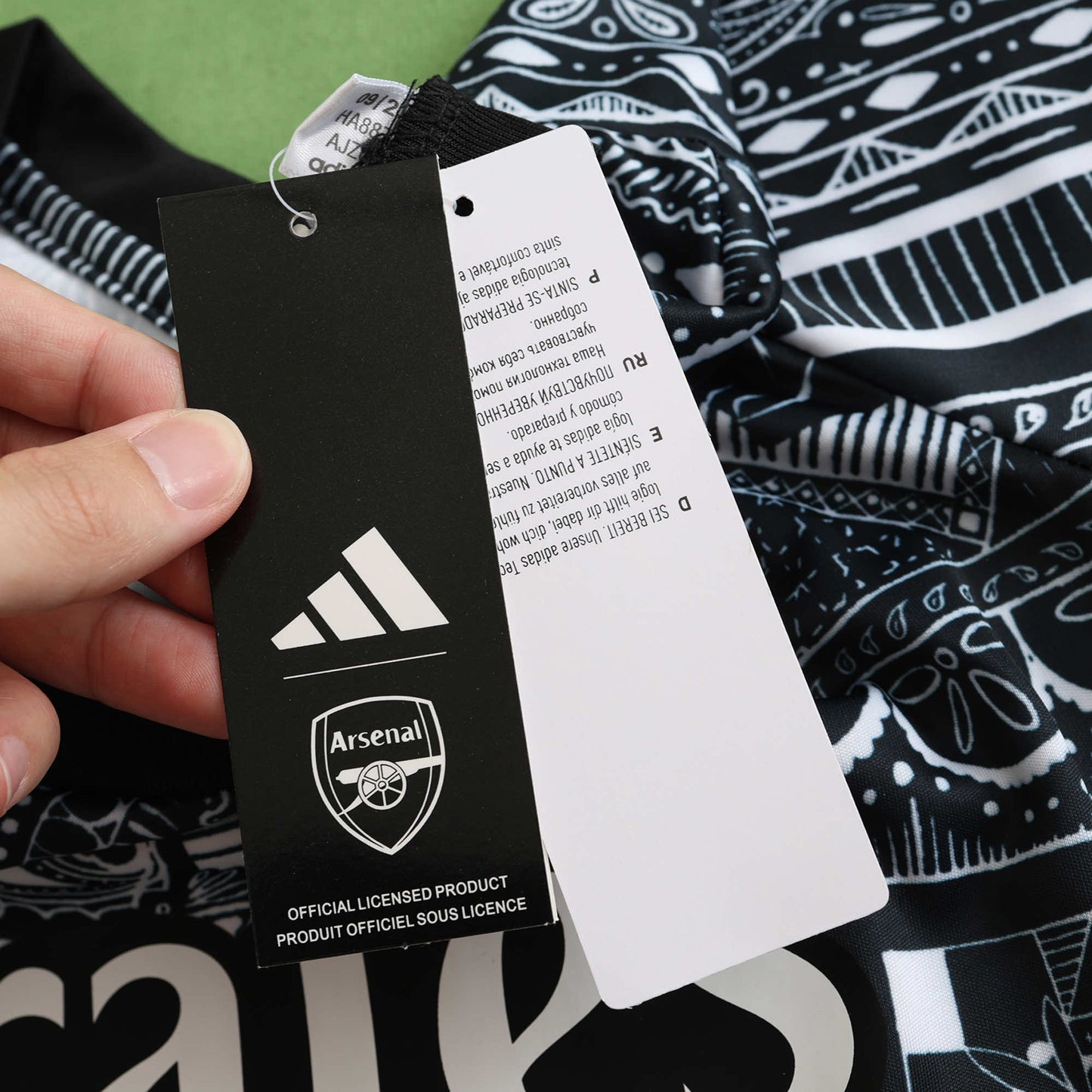 23/24 season Arsenal Black special edition Fan version- BLACK & WHITE