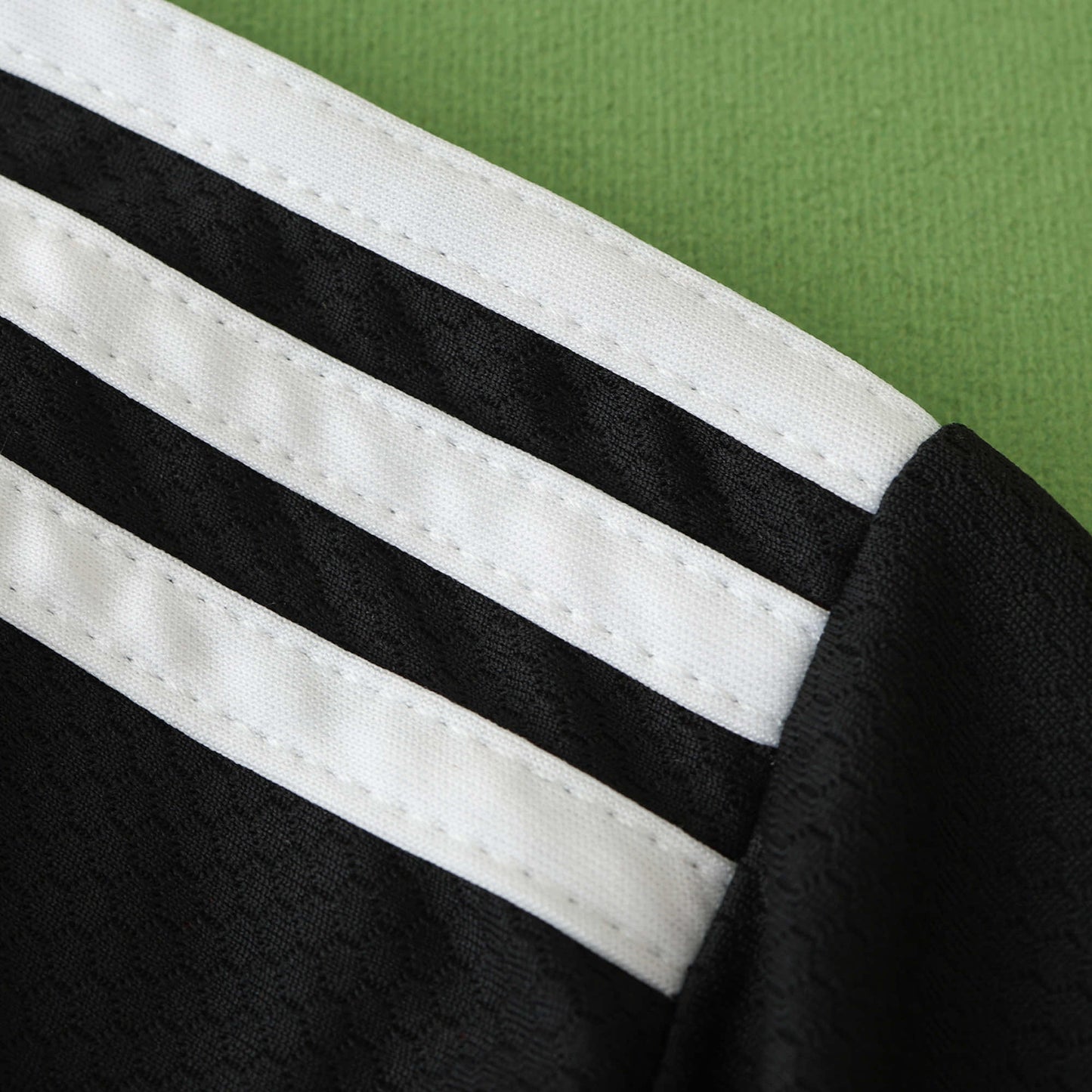 24/25 season Olympique Lyonnais Training clothes Fan version- BLACK