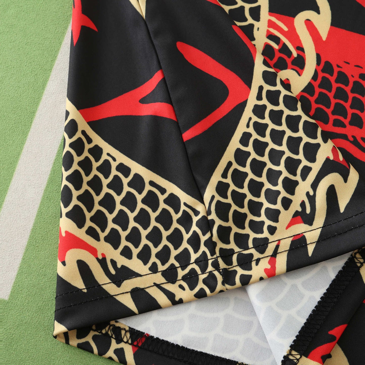 24/25 season Real Madrid CF Concept Dragon Fan- BLACK & RED & GOLD