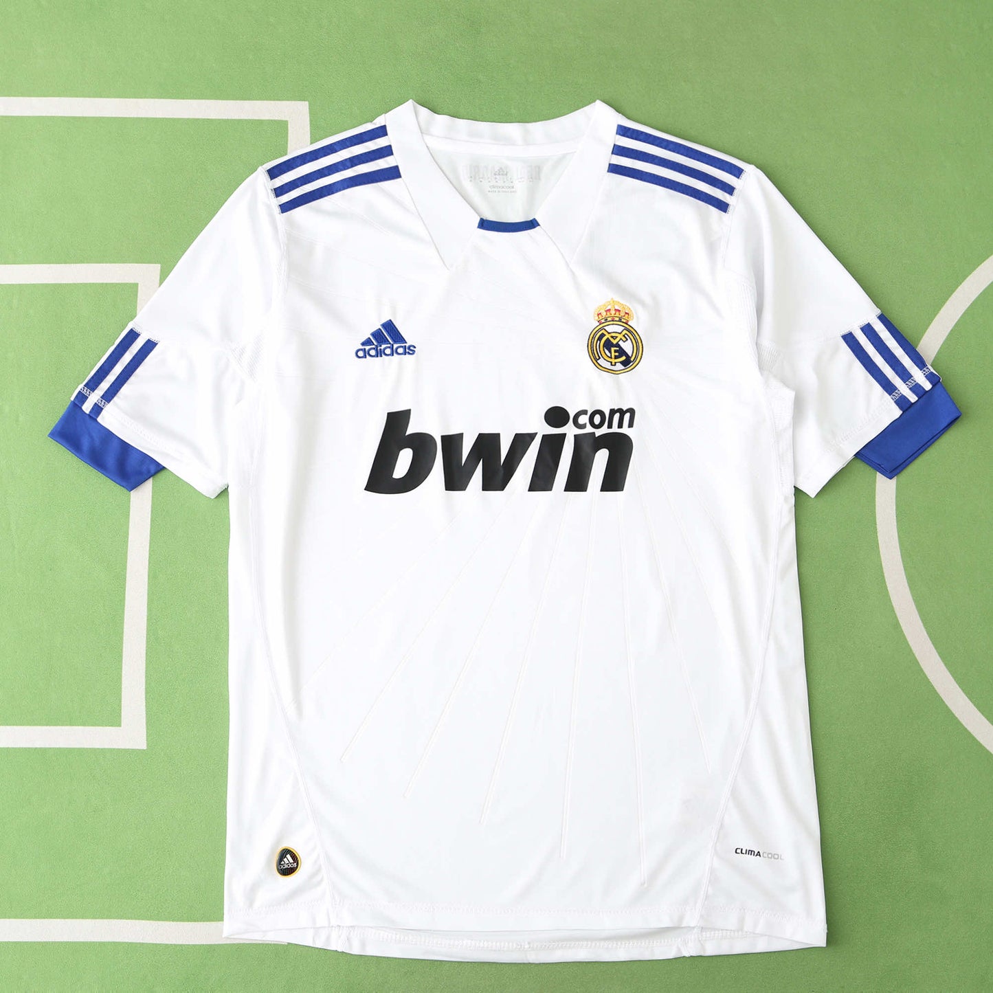 RETRO 10/11 Real Madrid CF home Fan- WHITE & BLUE