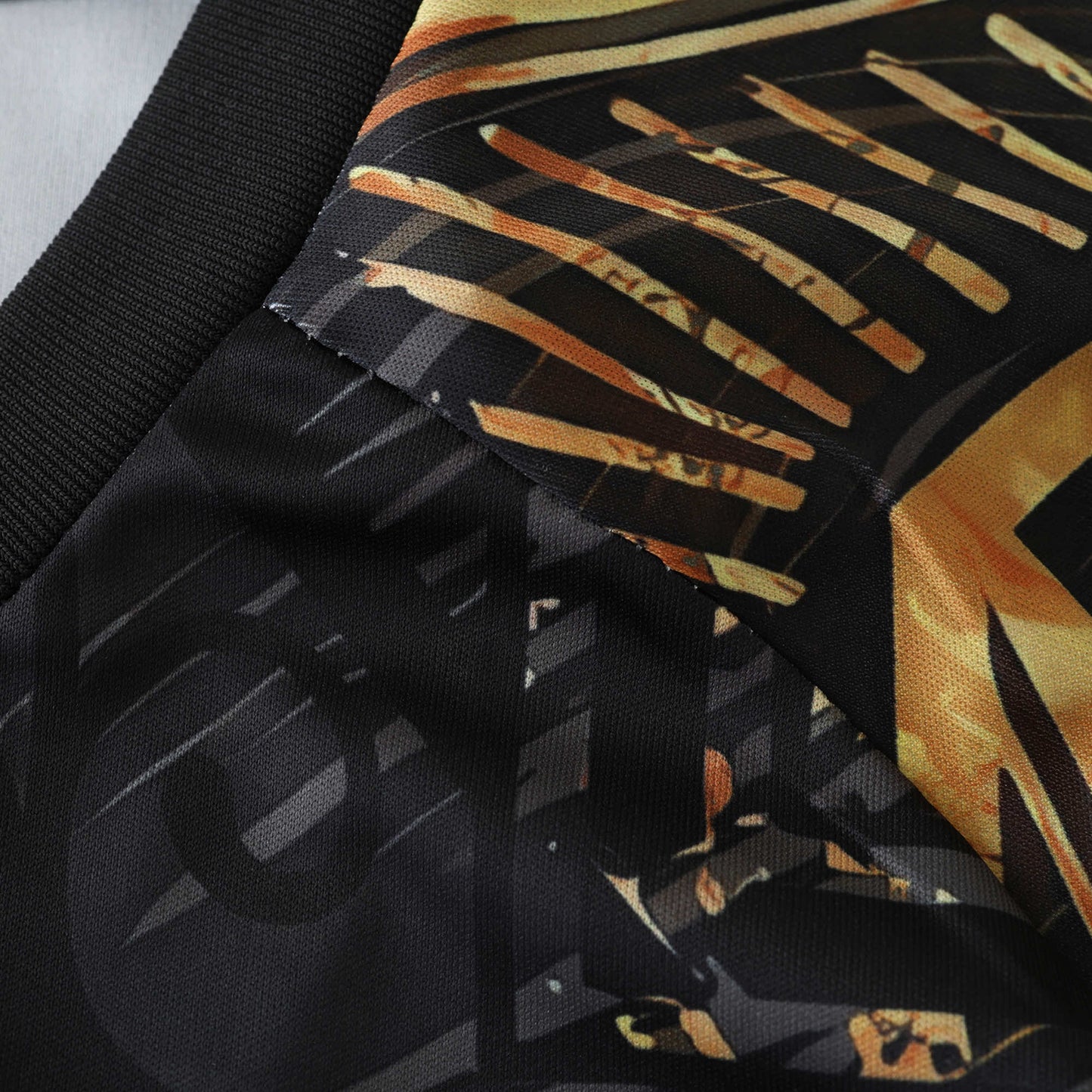 24/25 Real Madrid CF Concept Lion Fan version- BLACK & GOLD