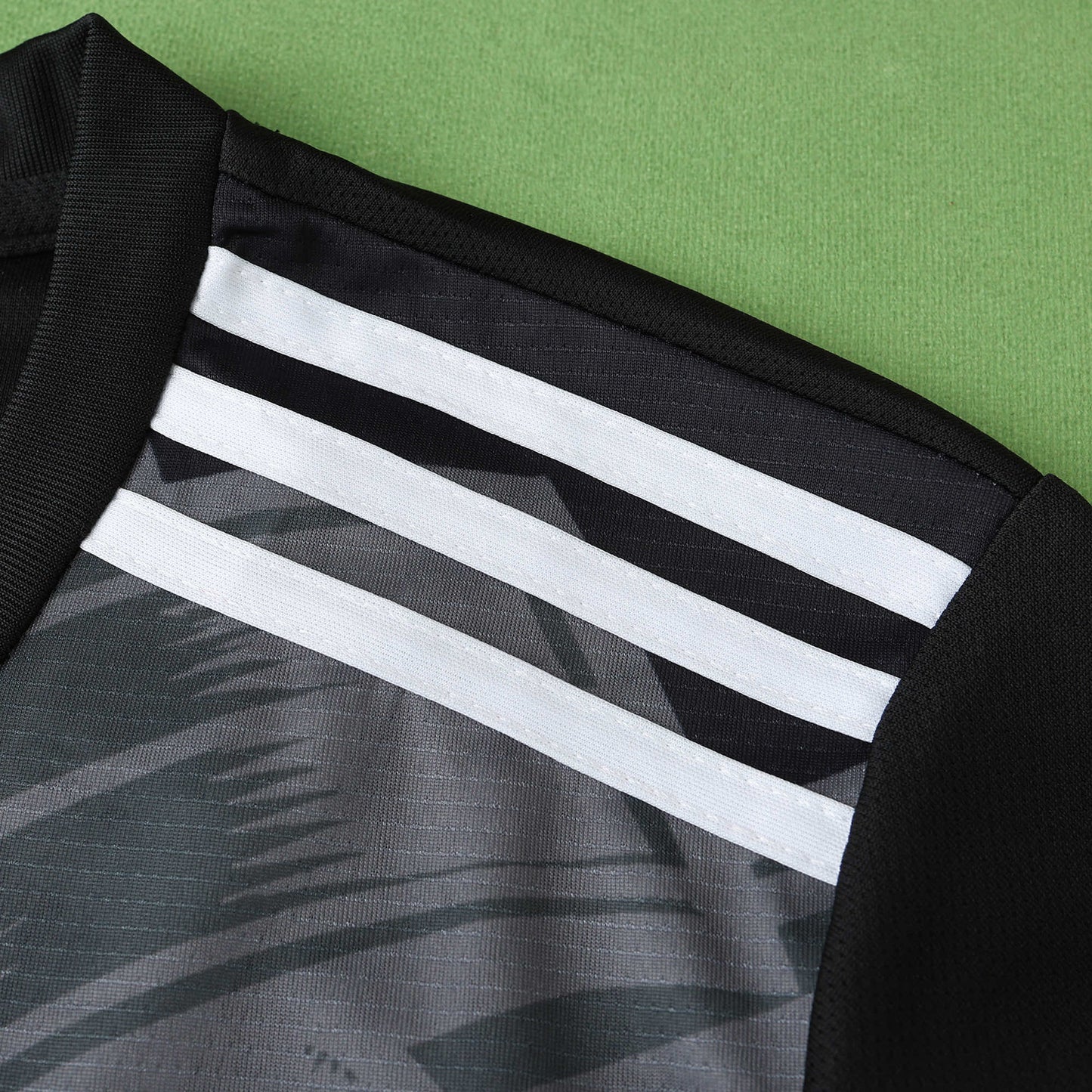 24/25 Japan Samurai Version TEE - BLACK