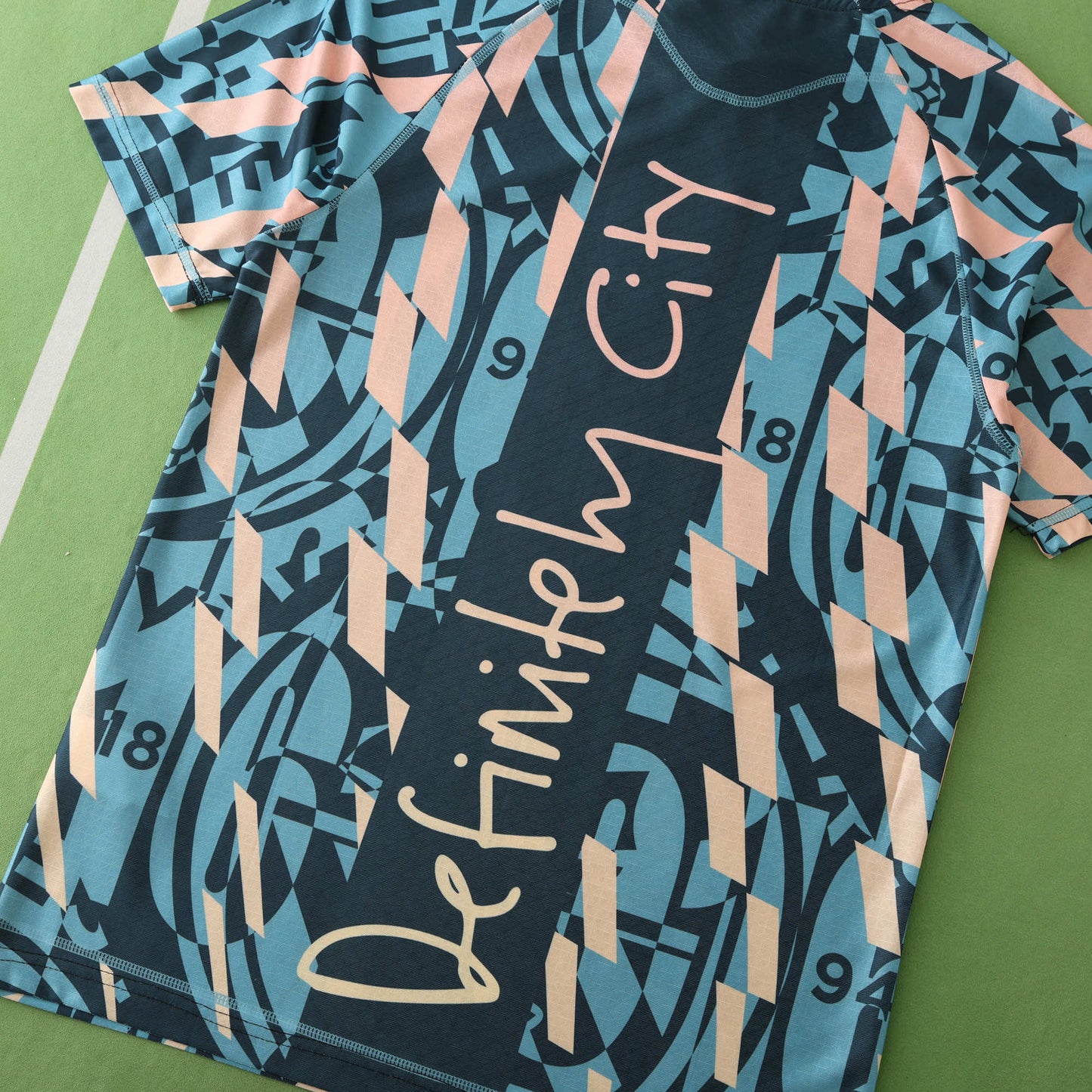 24/25 Manchester City F.C. Training shirt Player version- CREAM & BLUE