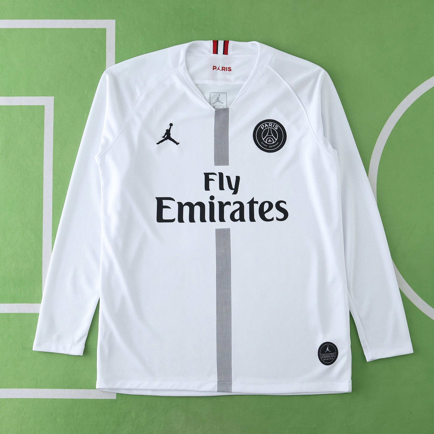 18/19 PSG Long sleeved - WHITE & SILVER