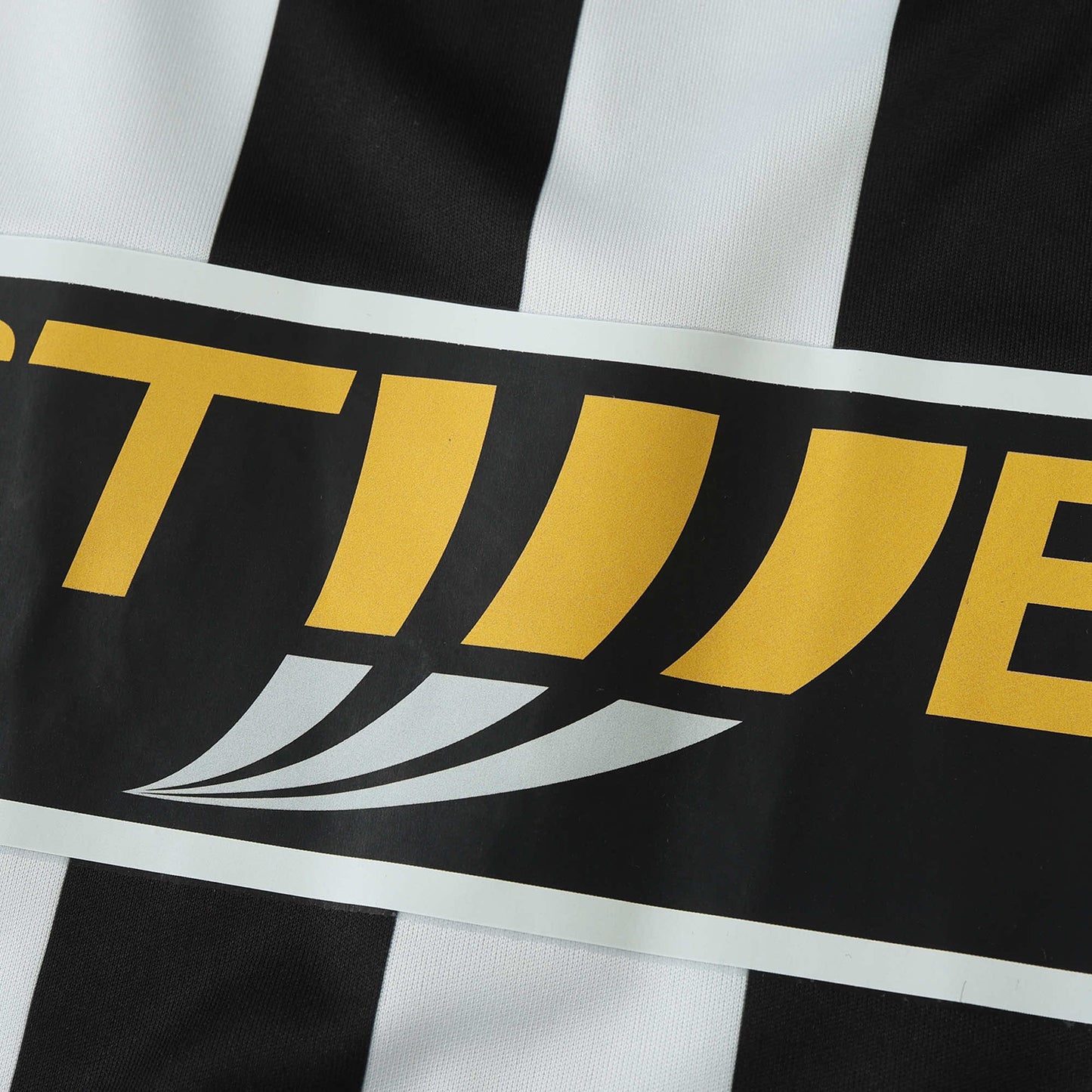 RETRO 04/05 Juventus Home FanTEE- WHITE & BLACK