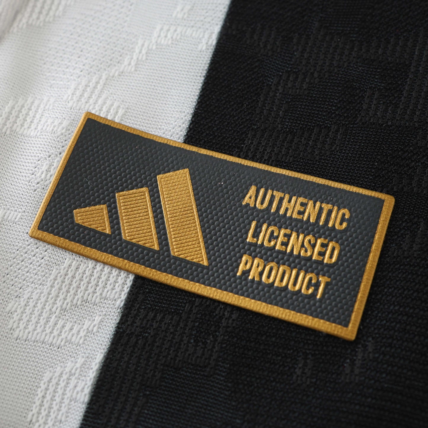 24/25 Juventus Home Player Long Sleeved- WHITE & BLACK