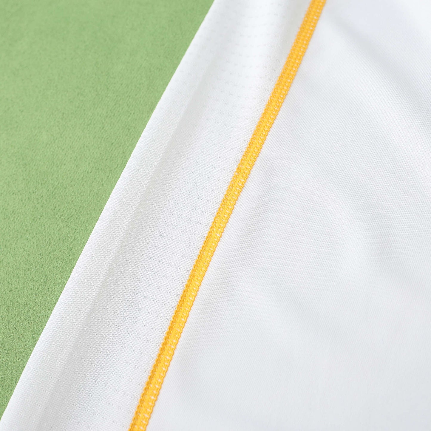RETRO 09/10 Real Madrid CF home Fan- WHITE