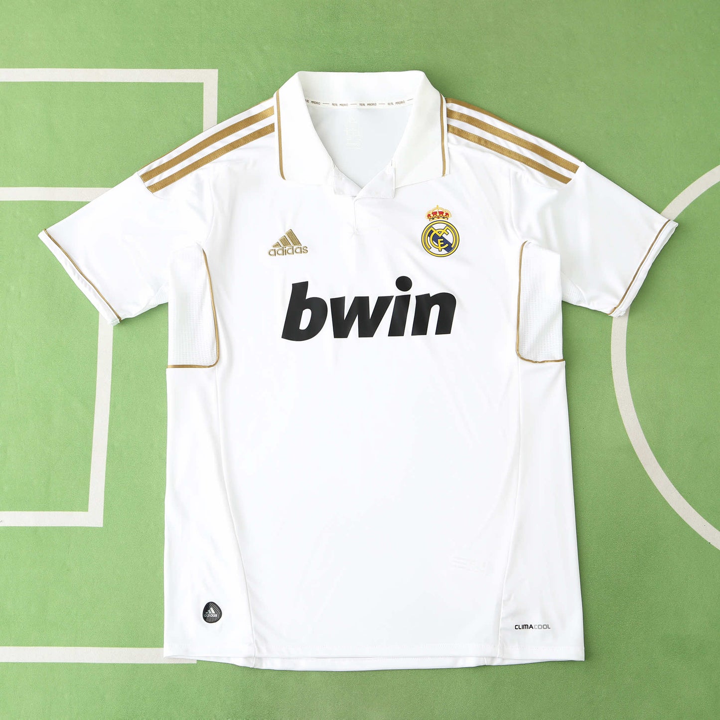 RETRO 11/12 Real Madrid CF home Fan- WHITE & GOLD