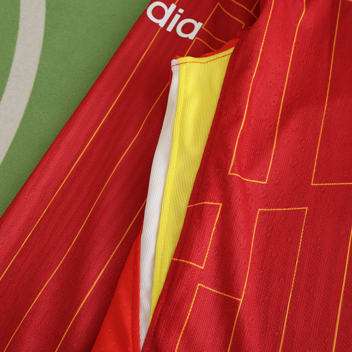24/25  Liverpool home Long sleeved Player- RED