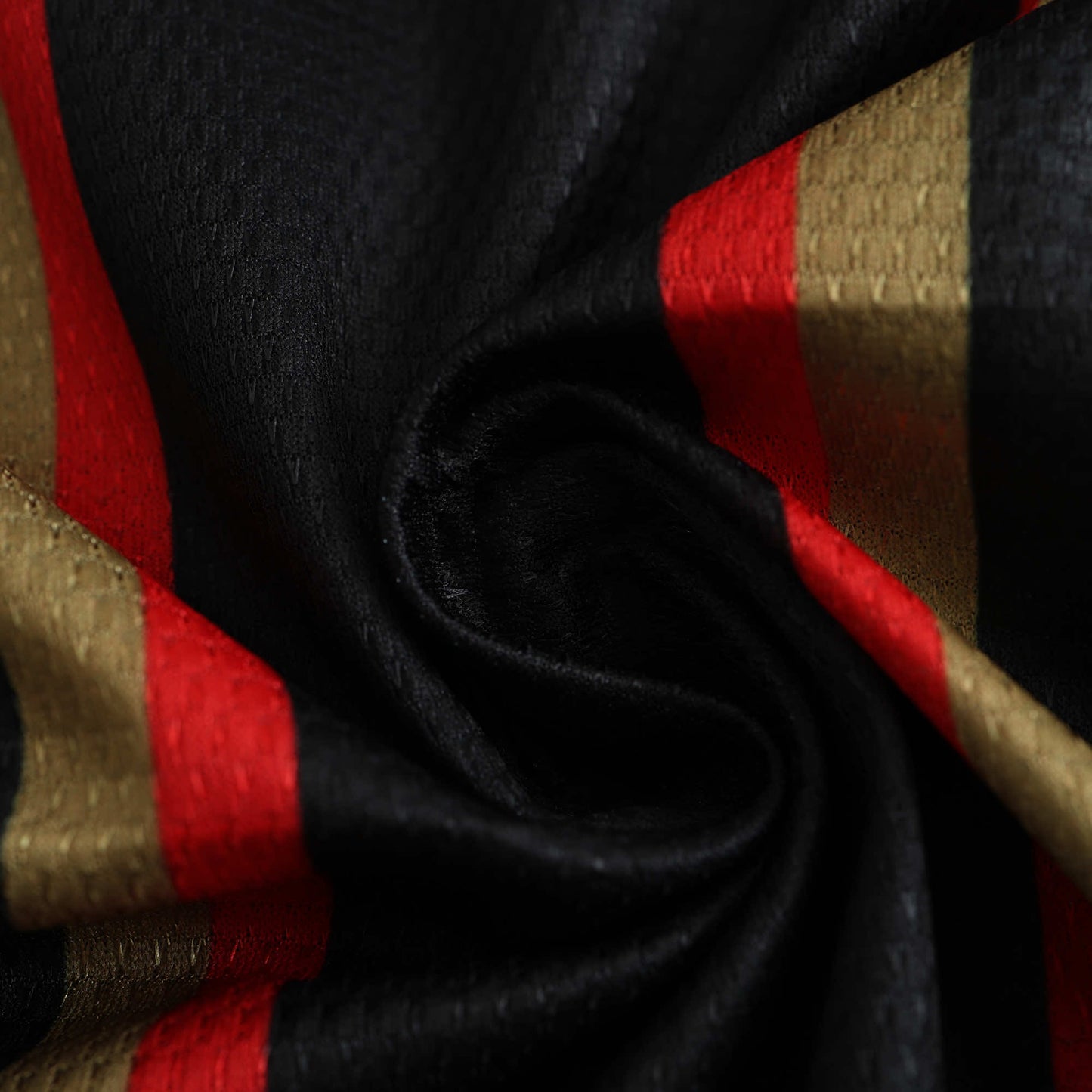 24/25 season Leverkusen Black special edition Fan version- BLACK & GOLD & RED