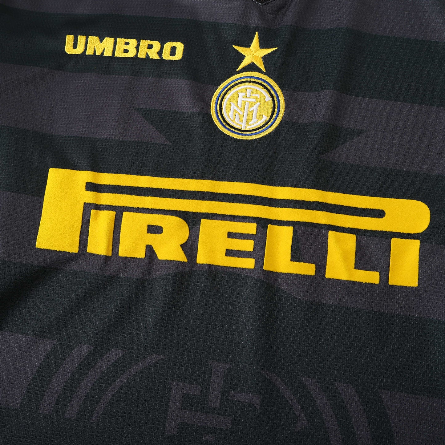 RETRO 97/98 Inter Milan Fan Long Sleeved-BLACK & YELLOW