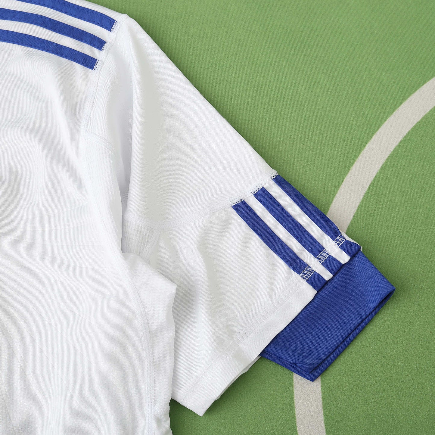 RETRO 10/11 Real Madrid CF home Fan- WHITE & BLUE