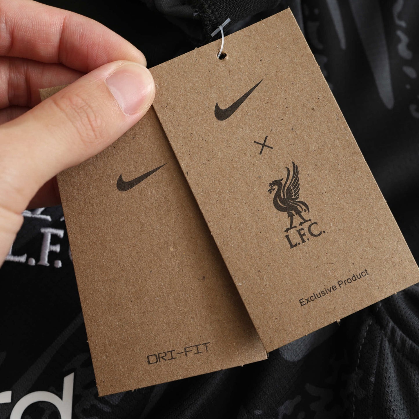 24/25 Liverpool Black goalkeeper Fan- BLACK