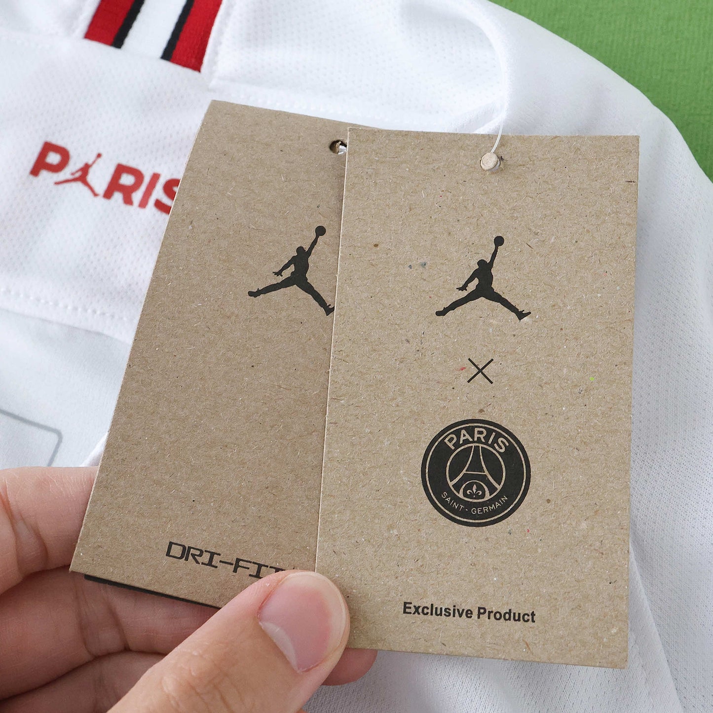 18/19 PSG Long sleeved - WHITE & SILVER