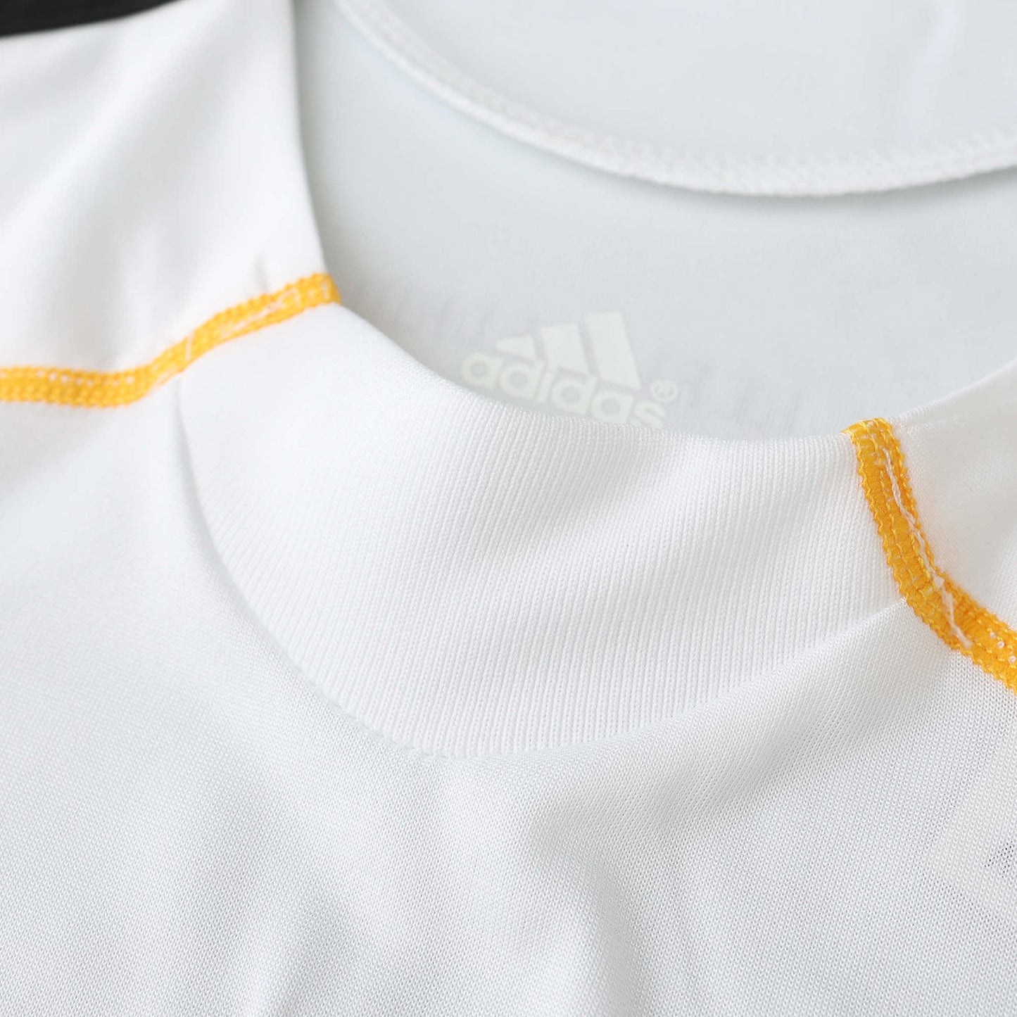 RETRO 09/10 Real Madrid CF home Fan- WHITE