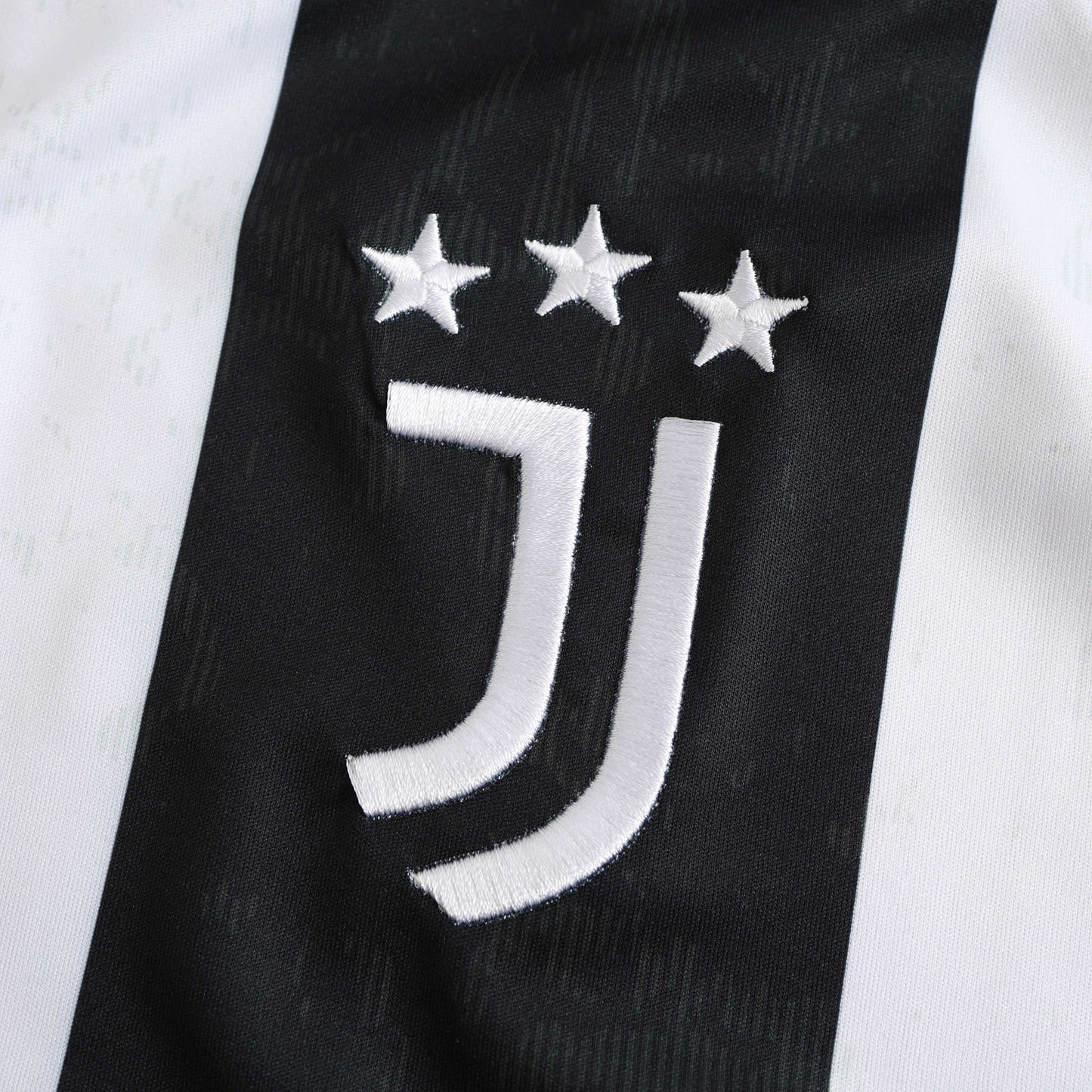 24/25 Juventus Home Fan TEE- BLACK & WHITE