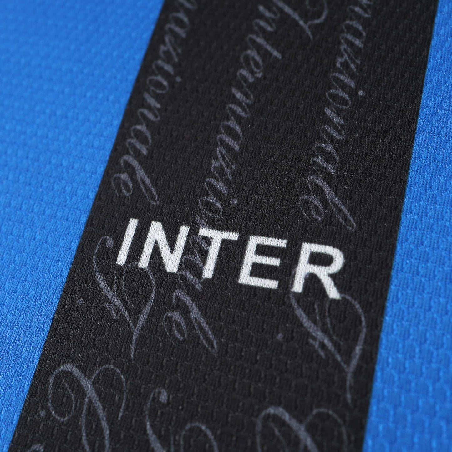 RETRO 97/98 Inter Milan Fan Long Sleeved- BLUE & BLACK