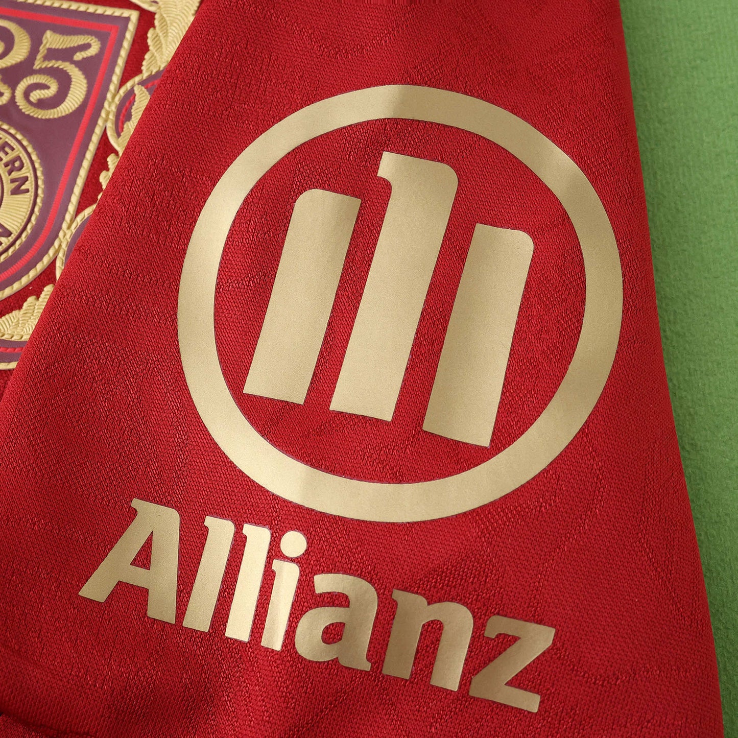 24/25 Bayern München 125th anniversary Long Sleeved Player- RED