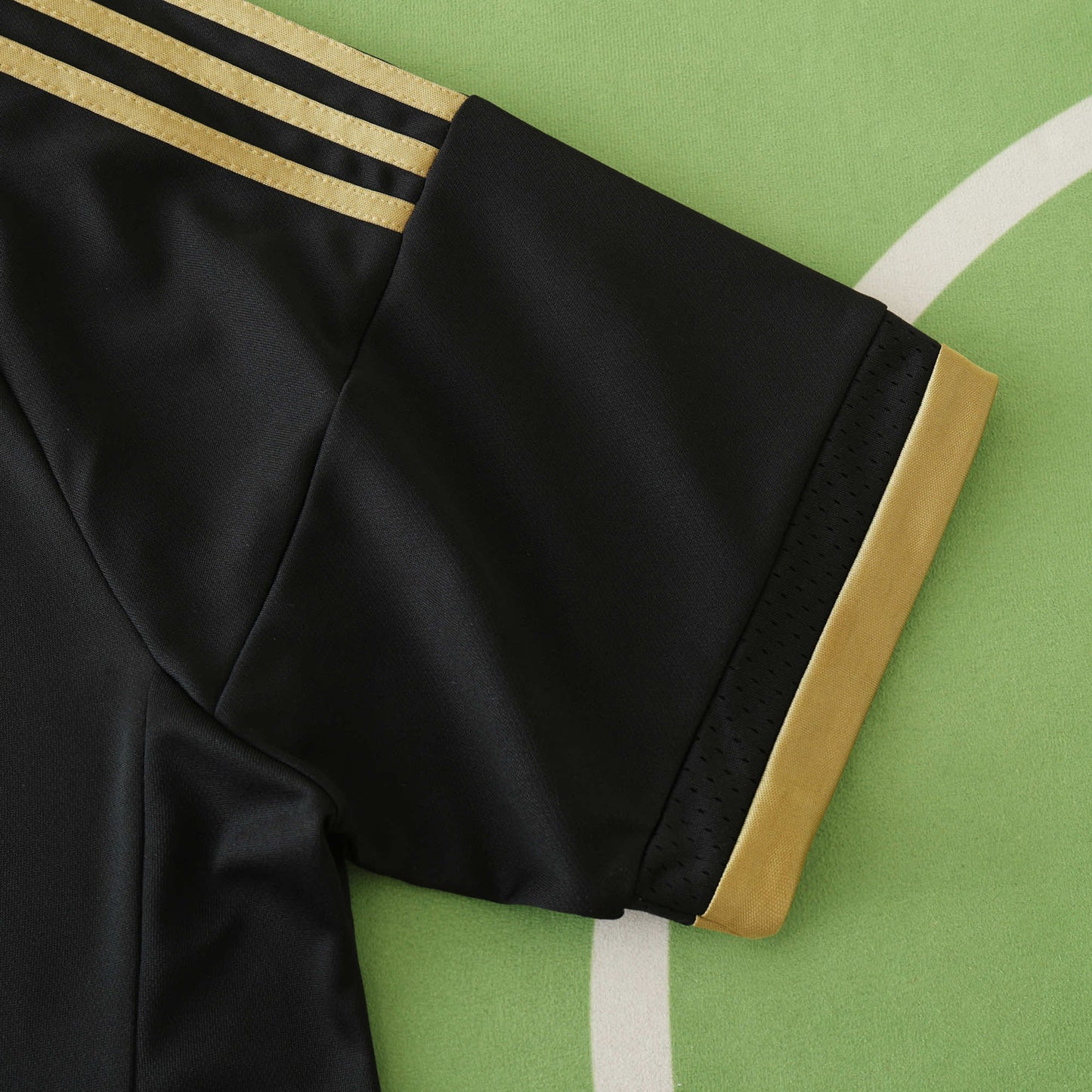 24/25 Juventus Home Player Long Sleeved- BLACK & GOLD
