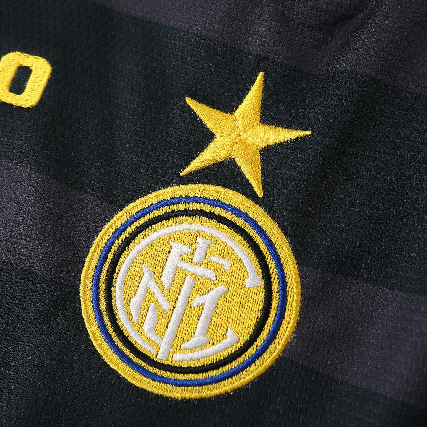 RETRO 97/98 Inter Milan Fan Long Sleeved-BLACK & YELLOW