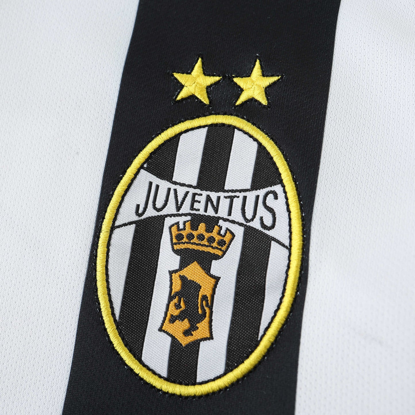 RETRO 02/03 Juventus Home Fan Long Sleeved- WHITE & BLACK