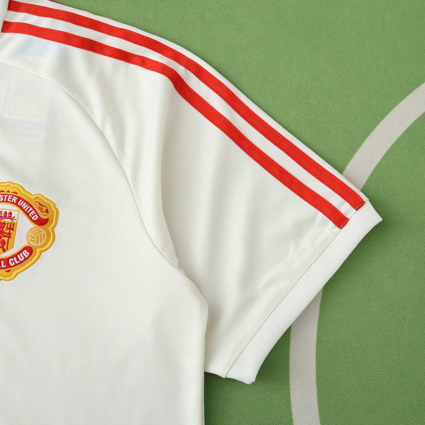 24/25 Manchester United F.C. Training shirt Fan version- WHITE