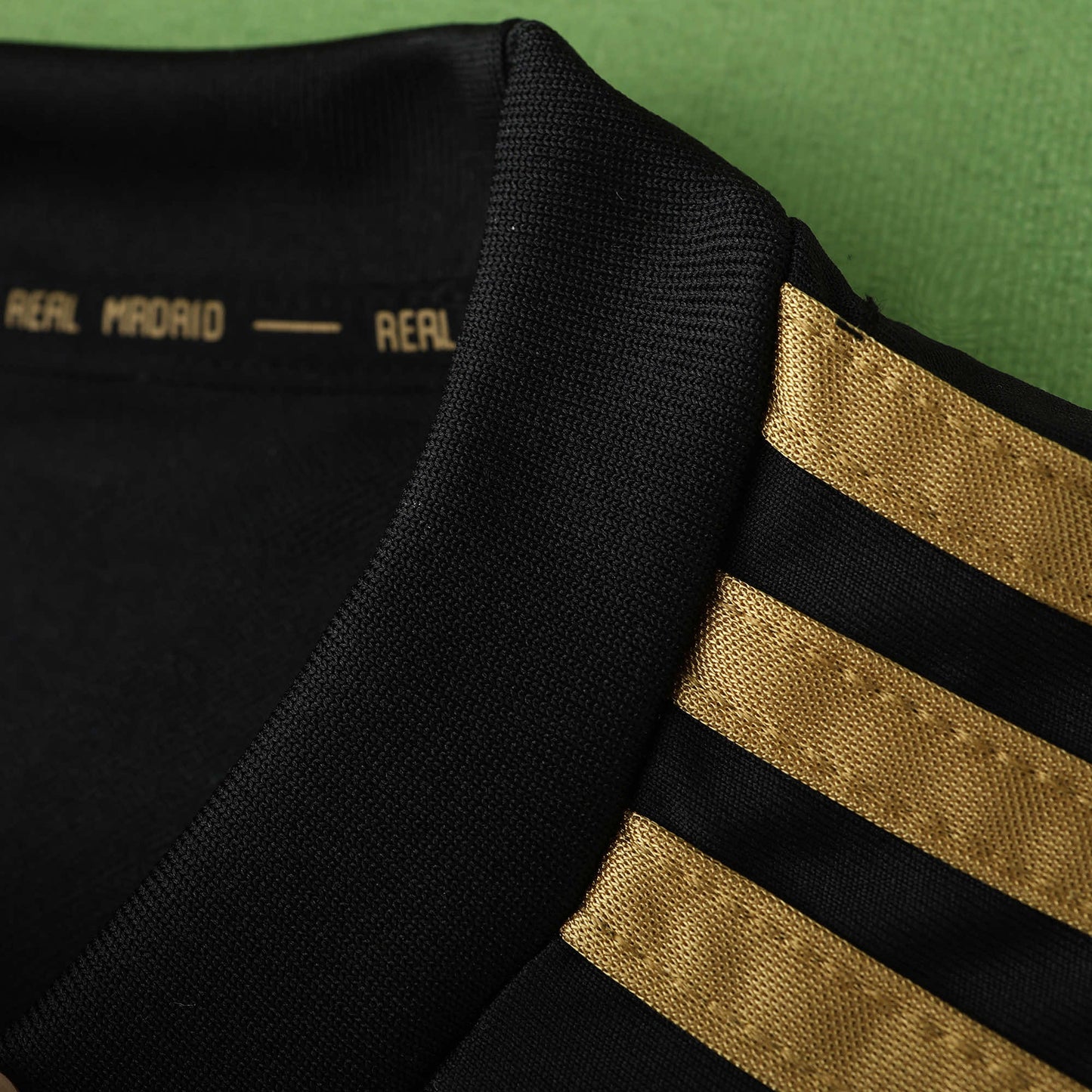 RETRO 12/13 Real Madrid CF away Fan- BLACK & GOLD